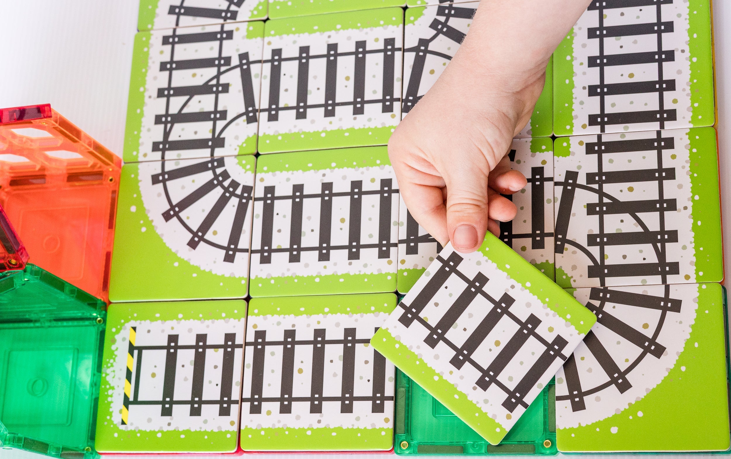 36 Piece Train Pack magnetic tile train and track build