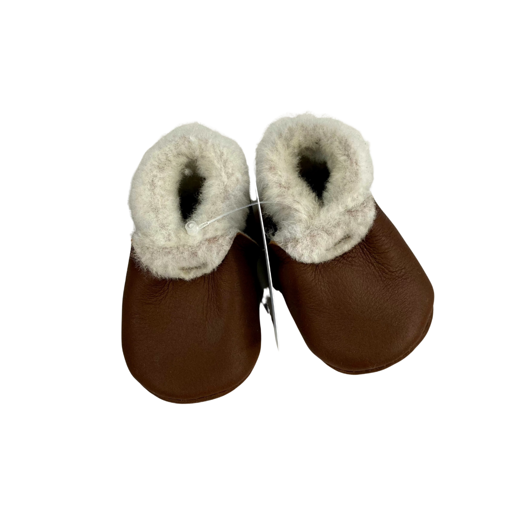 Lambskin baby booties cinnamon nappa leather