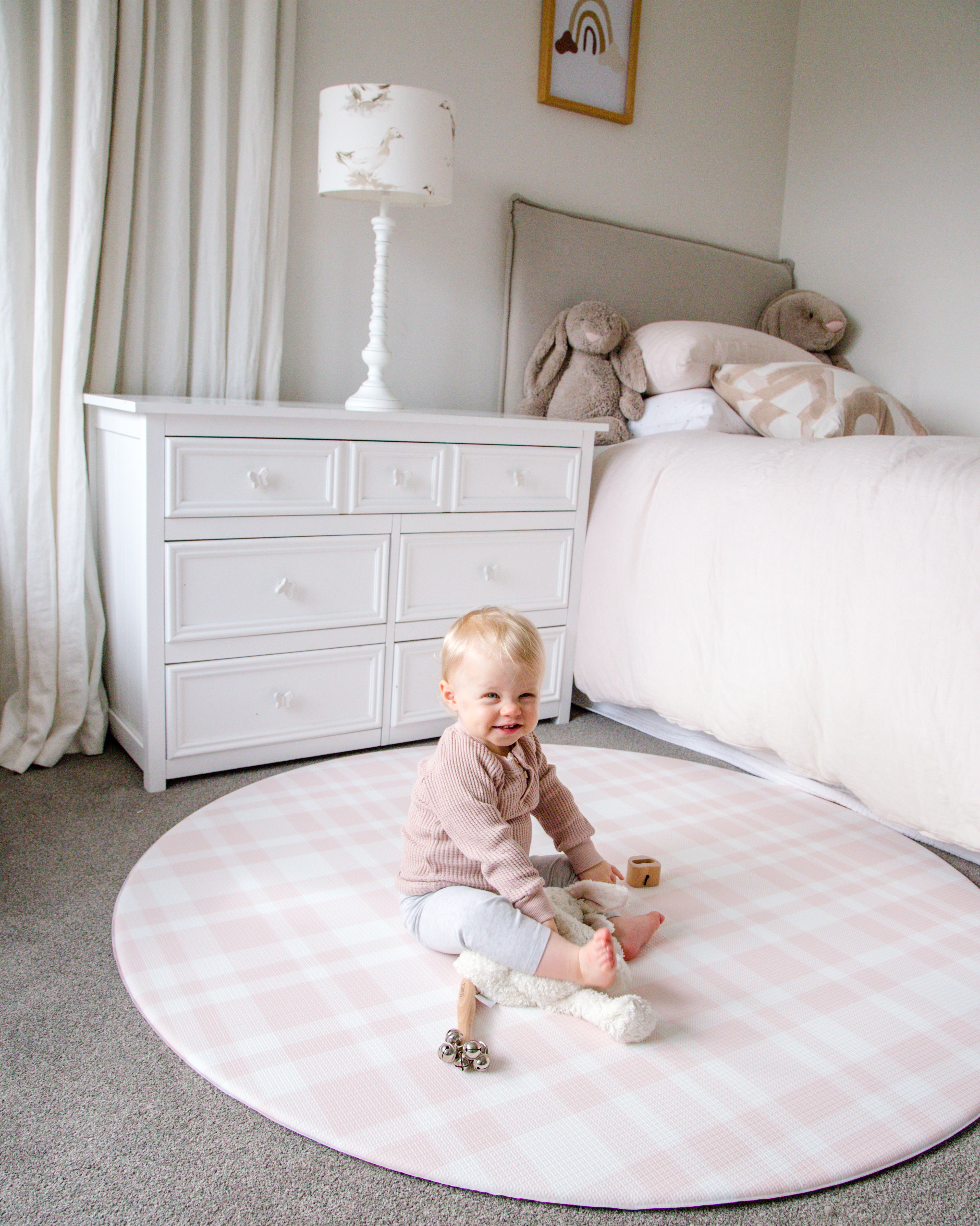 LITTLE finch round play mat