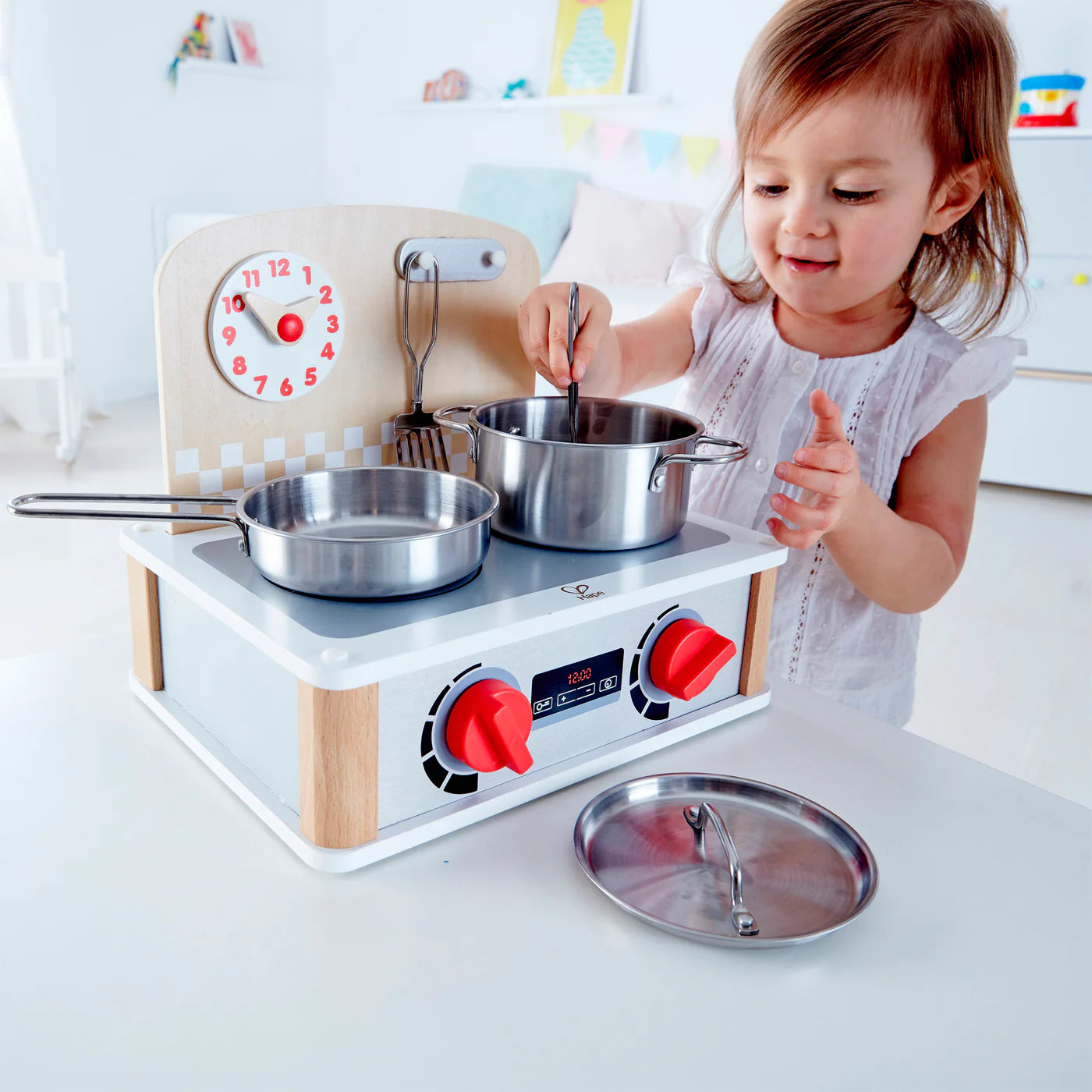 Hape 2 in 1 kitchen grill set