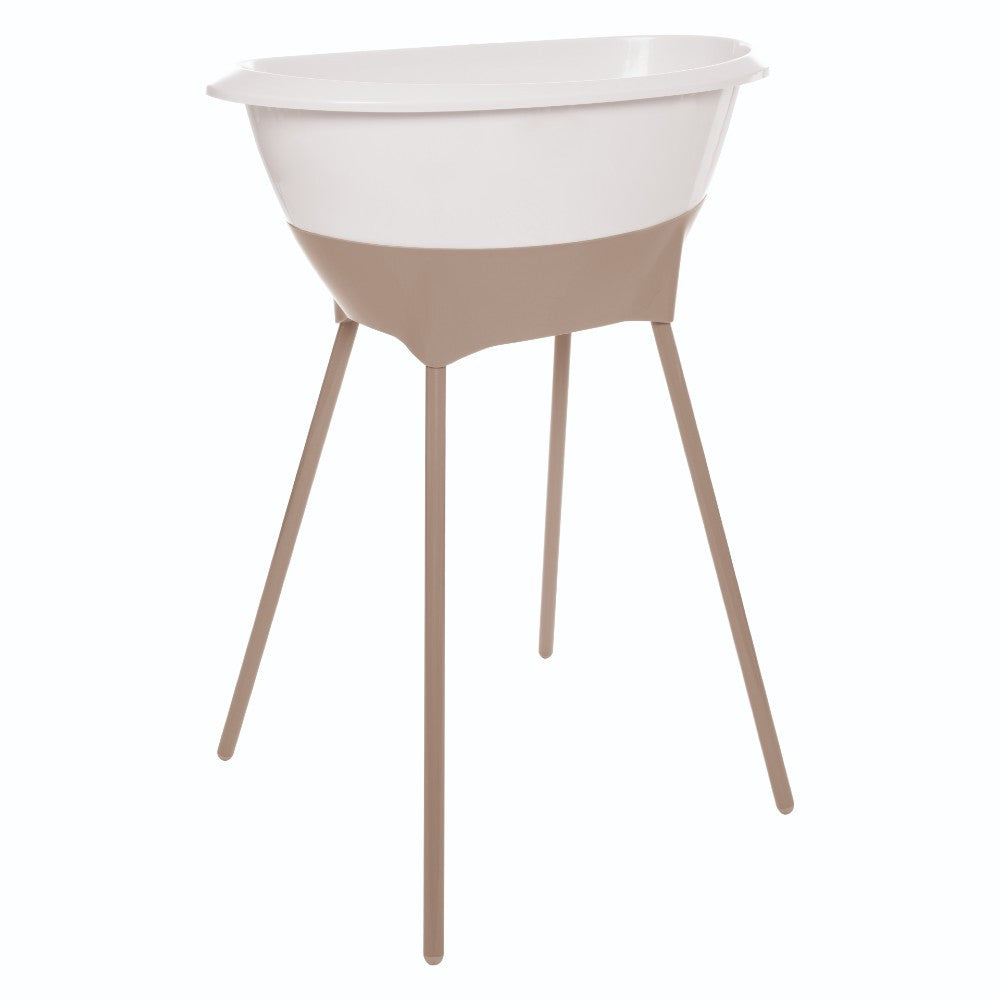 Luma Baby Bath in White, interior seating ridge