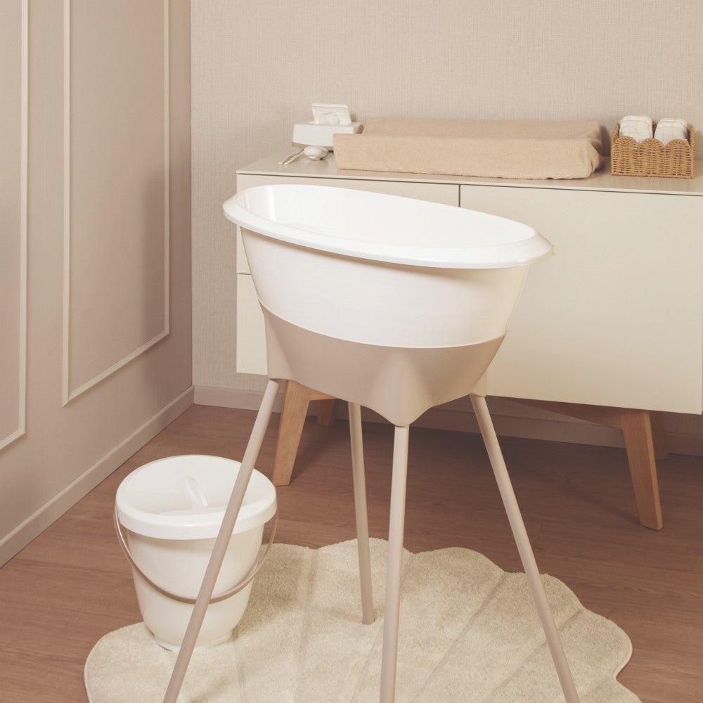 Luma Baby Bath in White with stand