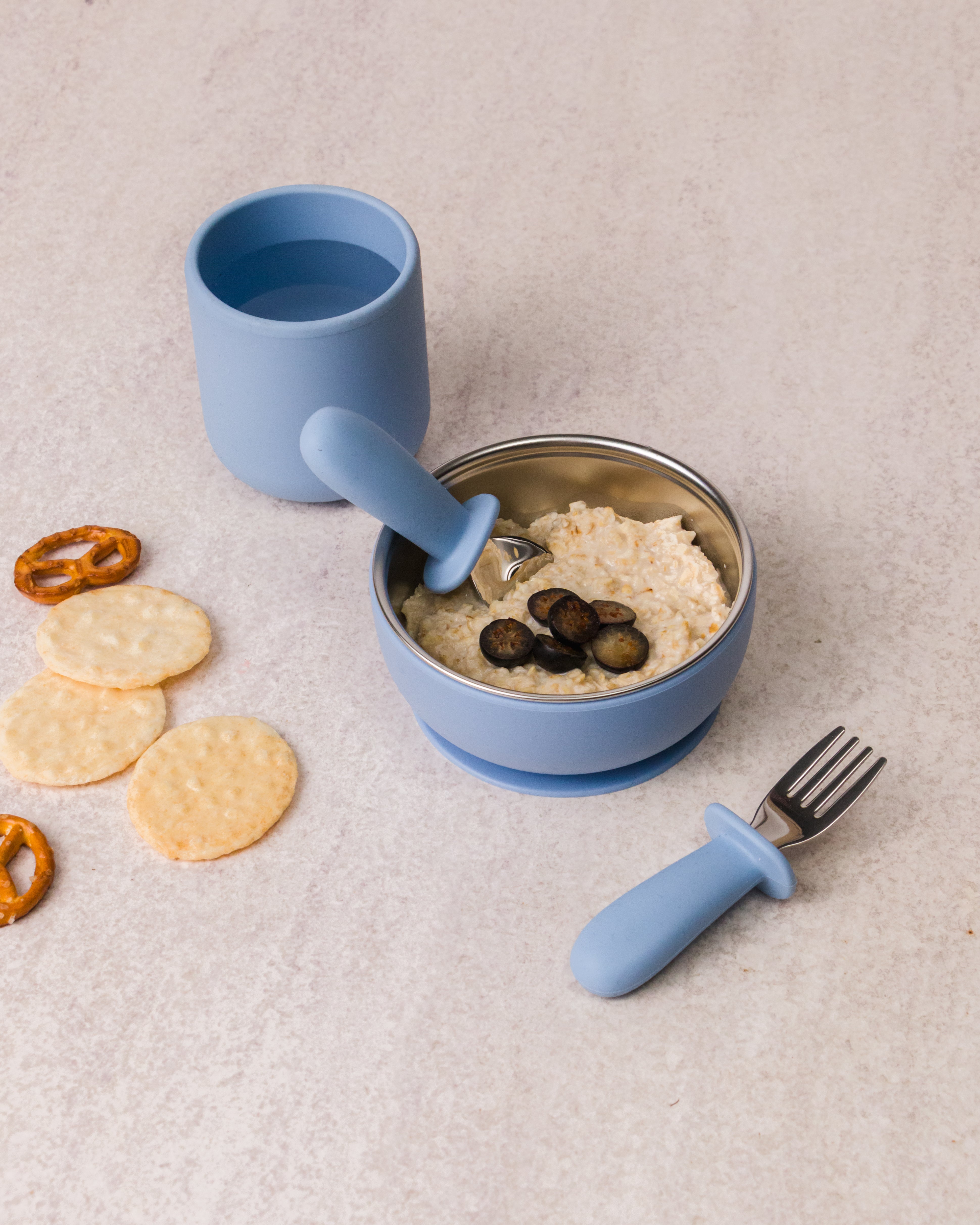 nestling stainless steel dinnerware