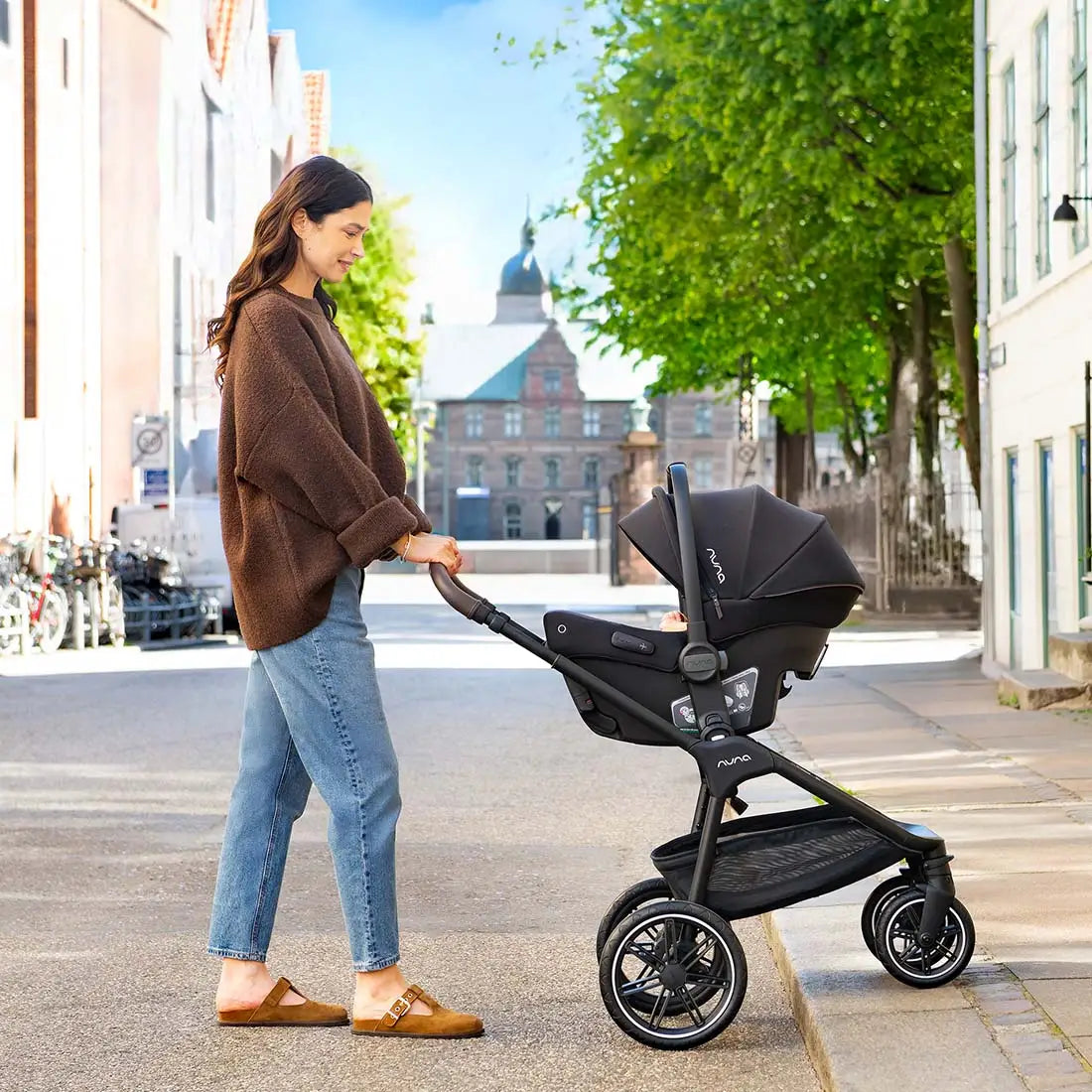 Nuna Triv Lx Biscotti