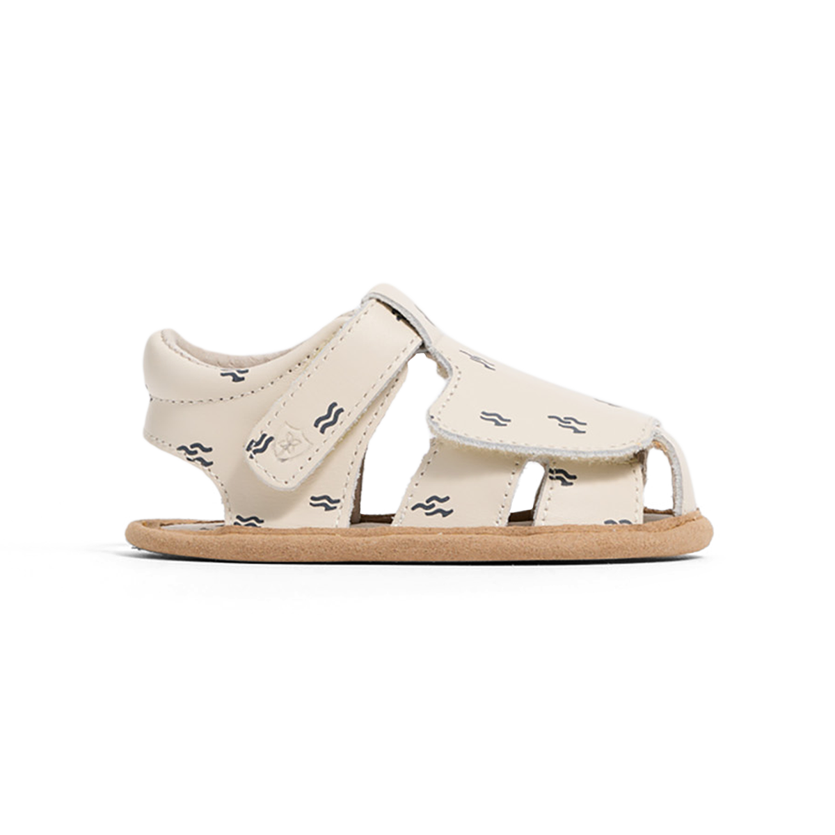 Pretty brave leather sandal waves