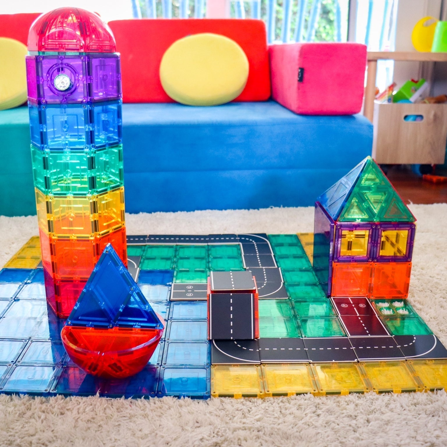 Rainbow magnetic tile dome build with Road Pack toppers
