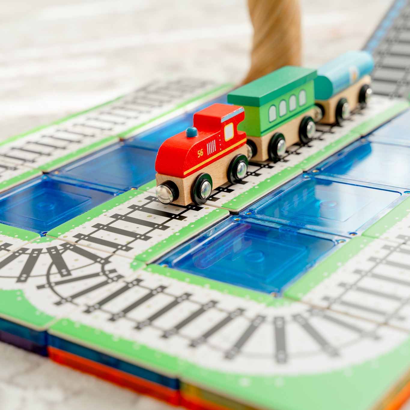 Train Pack magnetic tile track set up in play