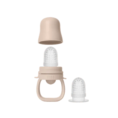 bibs baby feeder in blush