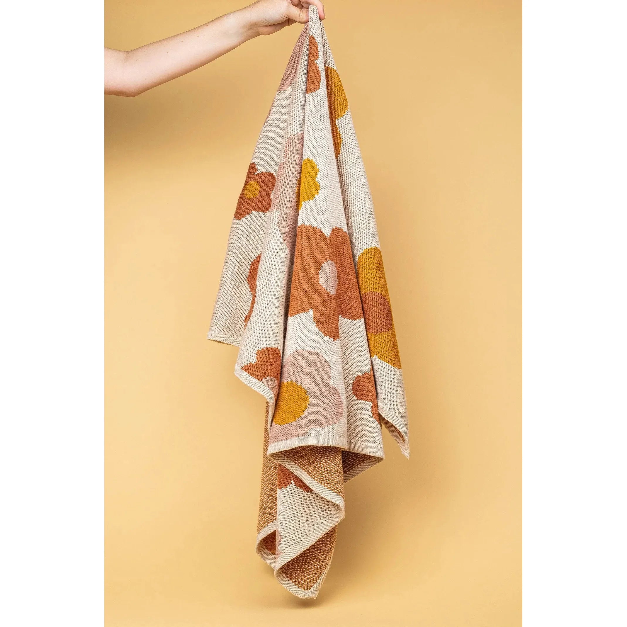Kiin bloom organic cotton blanket