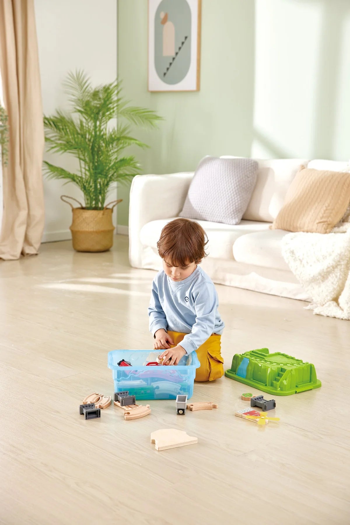 Hape Countryside Train Bucket