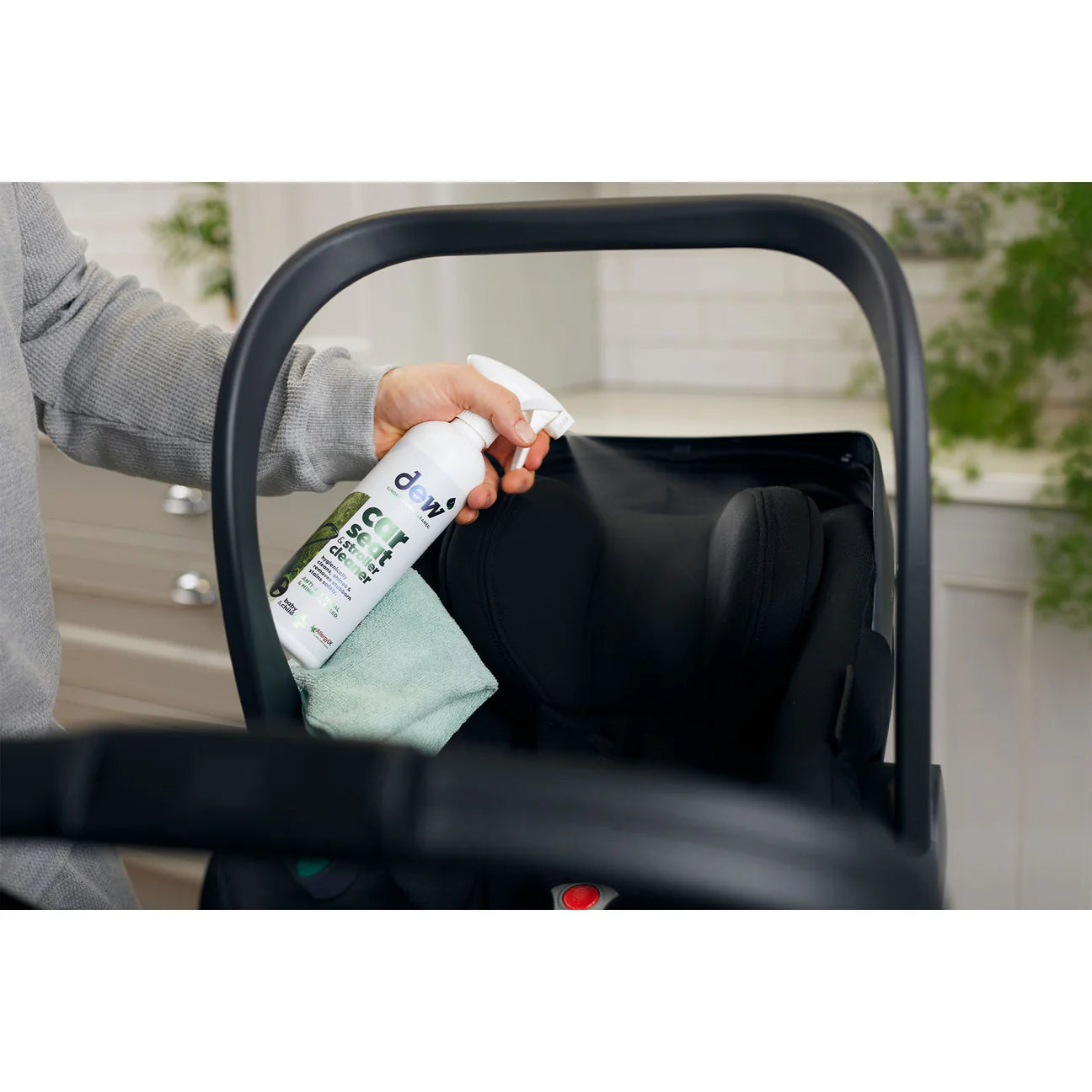 Dew carseat and stroller cleaner