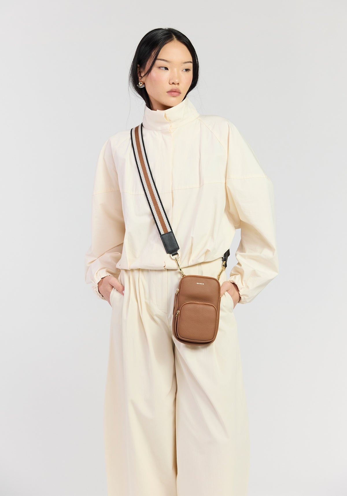 Saben Nikko phone sling tan with tan strap