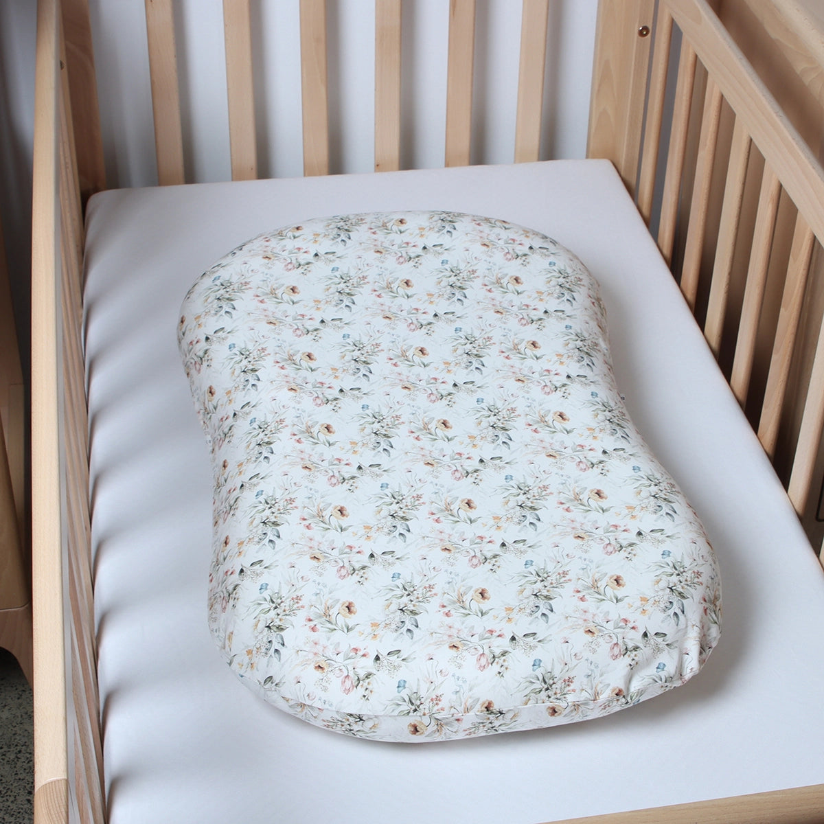 Little Bee lounger cover floral