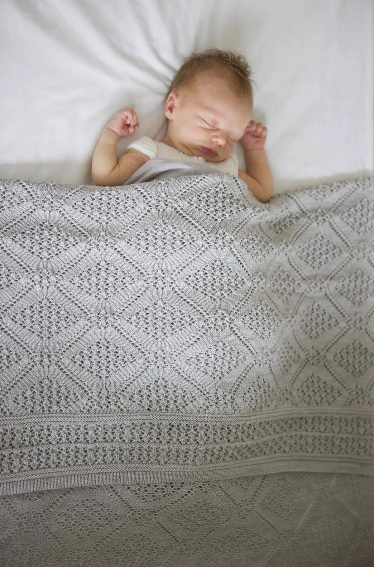 Heirloom Geometric Cygnet Grey