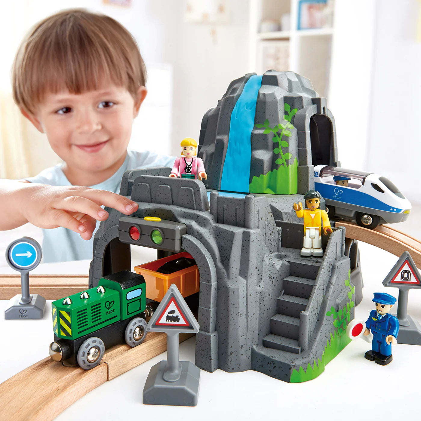 Hape Mountain Tunnel