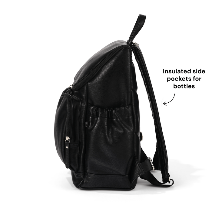 oioi signature nappy bag in black dimple