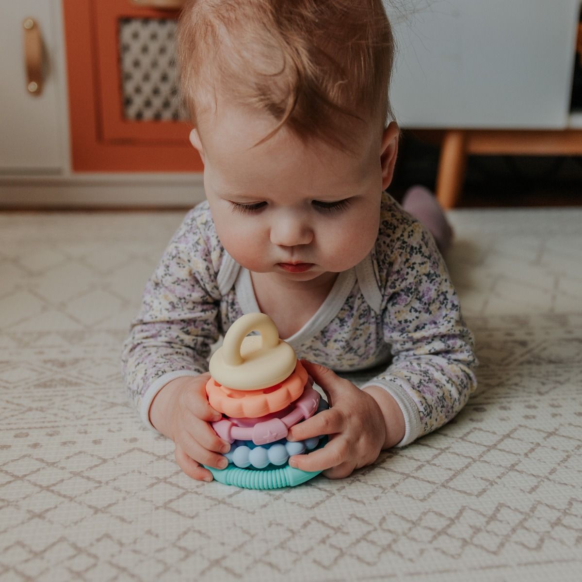 pastel stacker