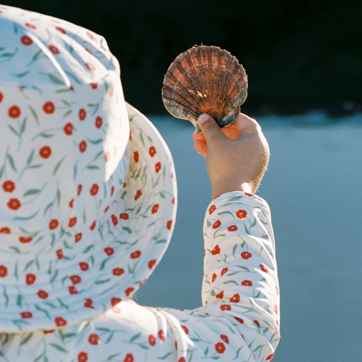 Splash Sunhat in Joiette Print worn at the beach