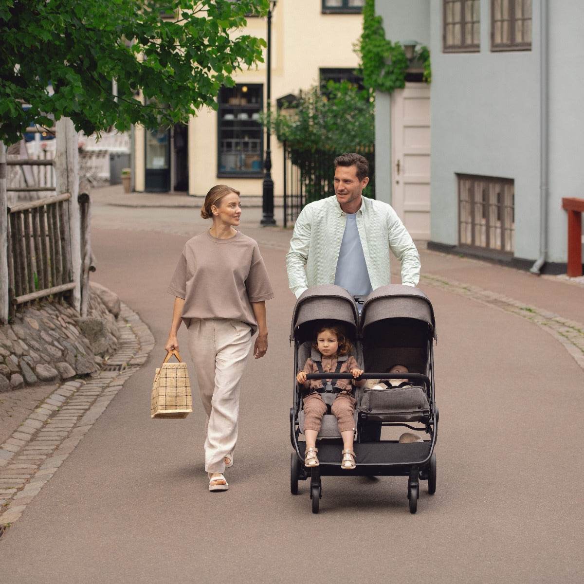 Nuna Trvl Dubl Caviar