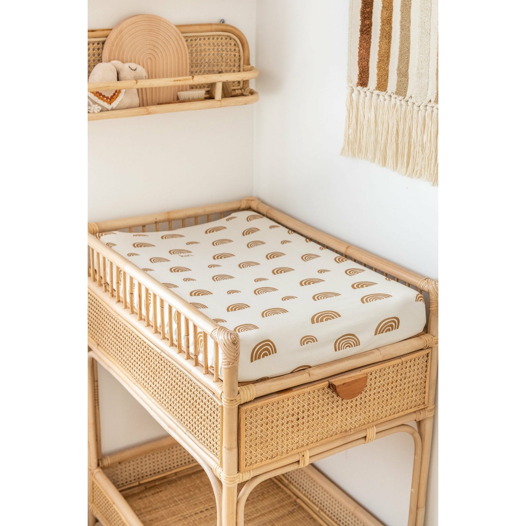 Kiin Ivory Umber Rainbow Bassinet Sheet