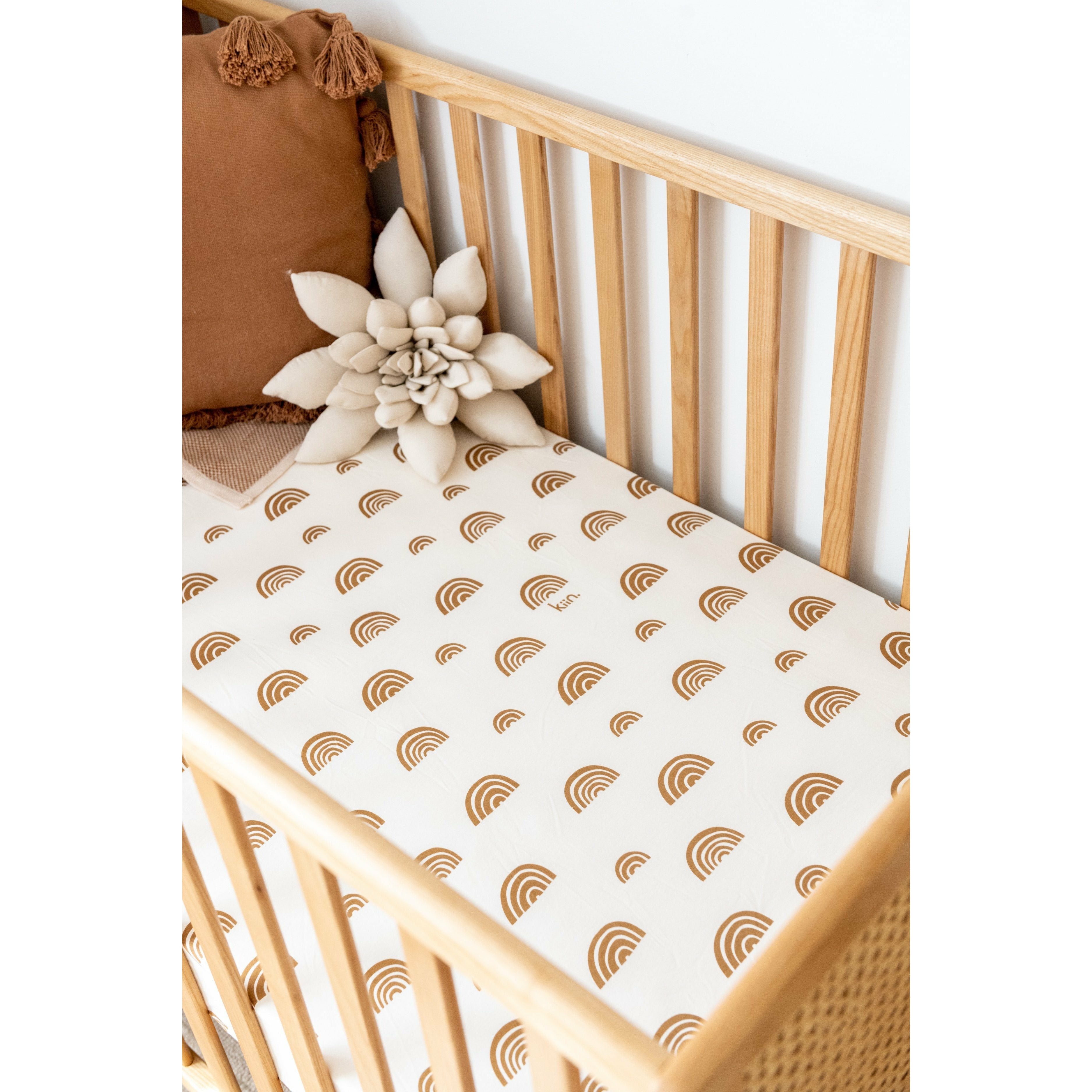 Kiin Organic Cot Sheet Ivory Rainbow