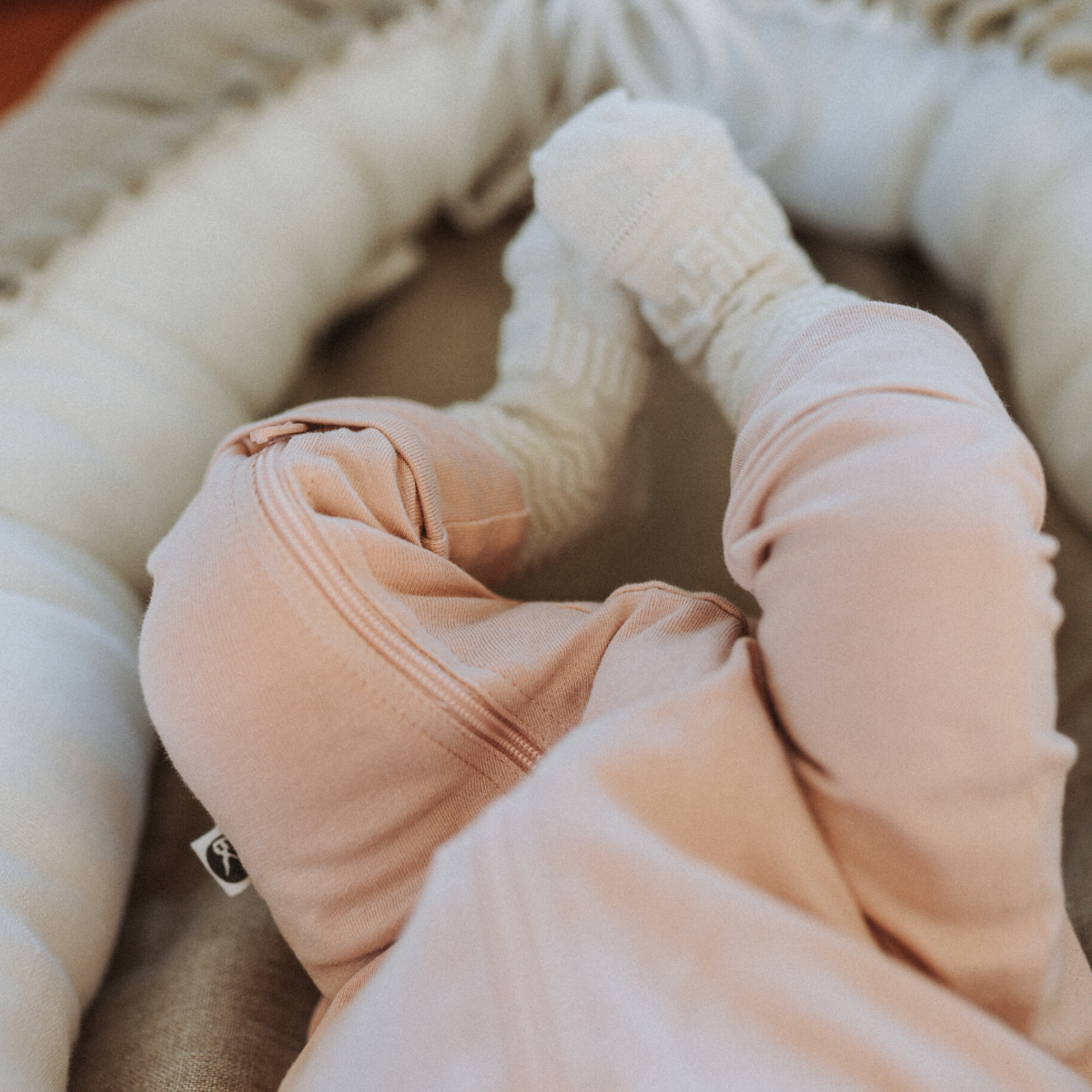 Lamington Merino Crew Socks - Pearl White Zig Zag