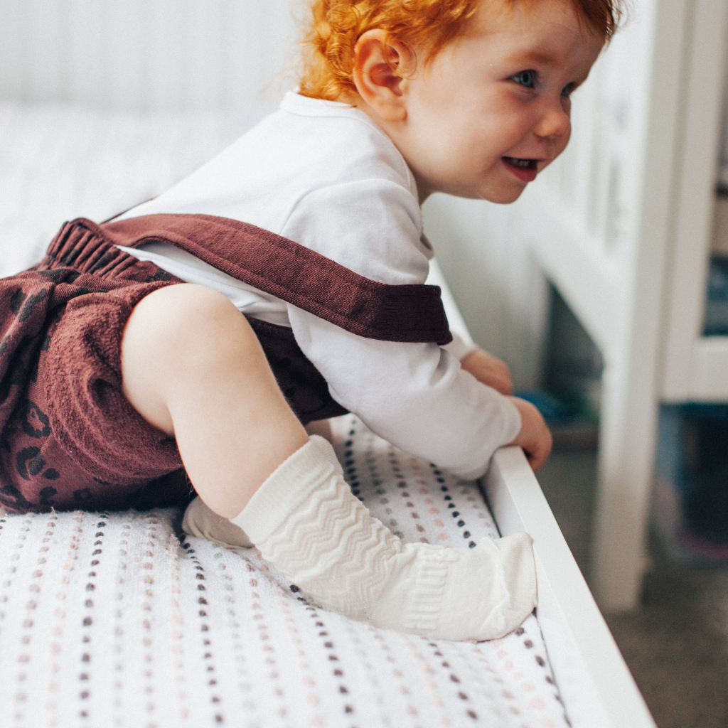 Lamington Merino Crew Socks - Pearl White Zig Zag