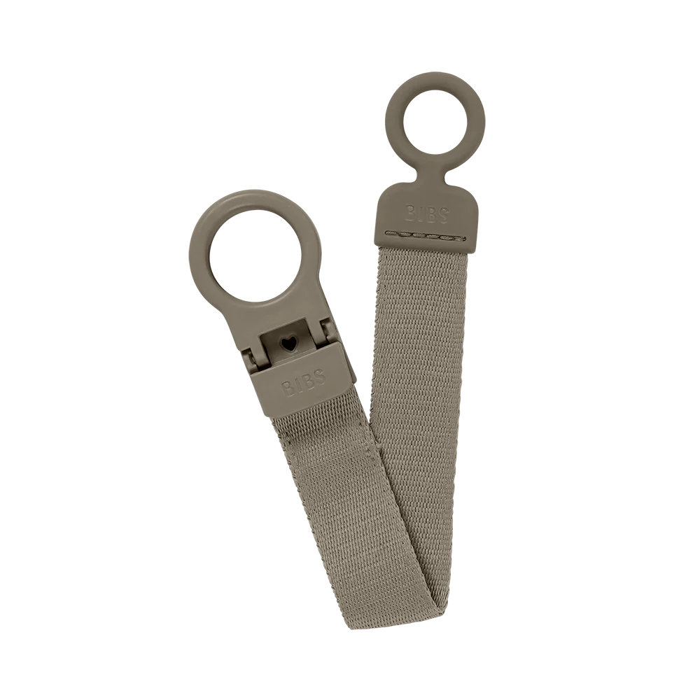 bibs dummy loop clip in dark oak