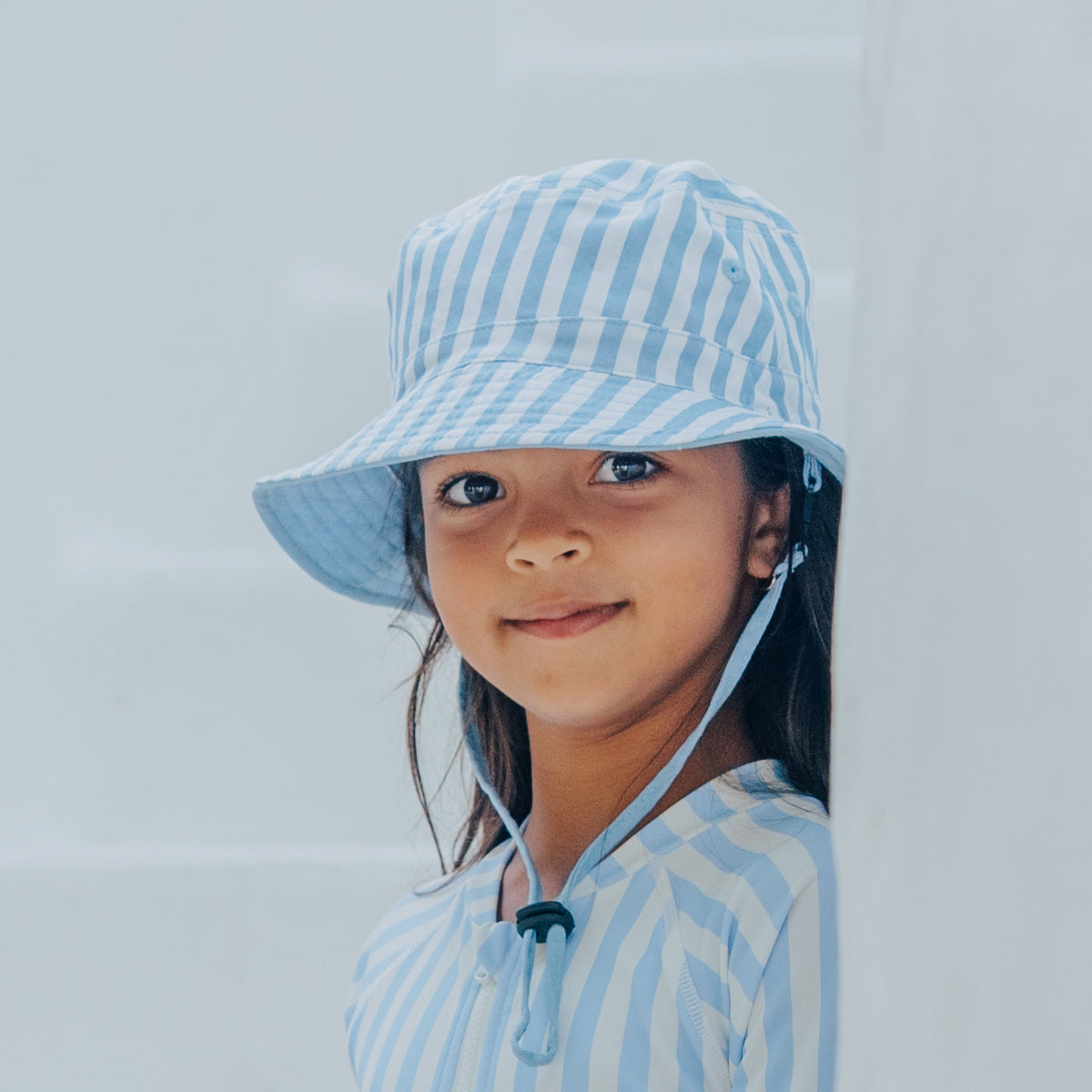 REVERSIBLE bucket hat