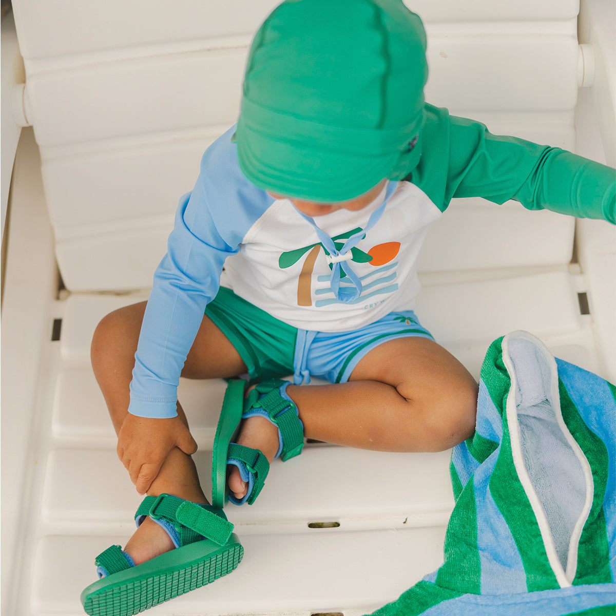 Crywolf Splash Cap in Sea Green - lifestyle 3