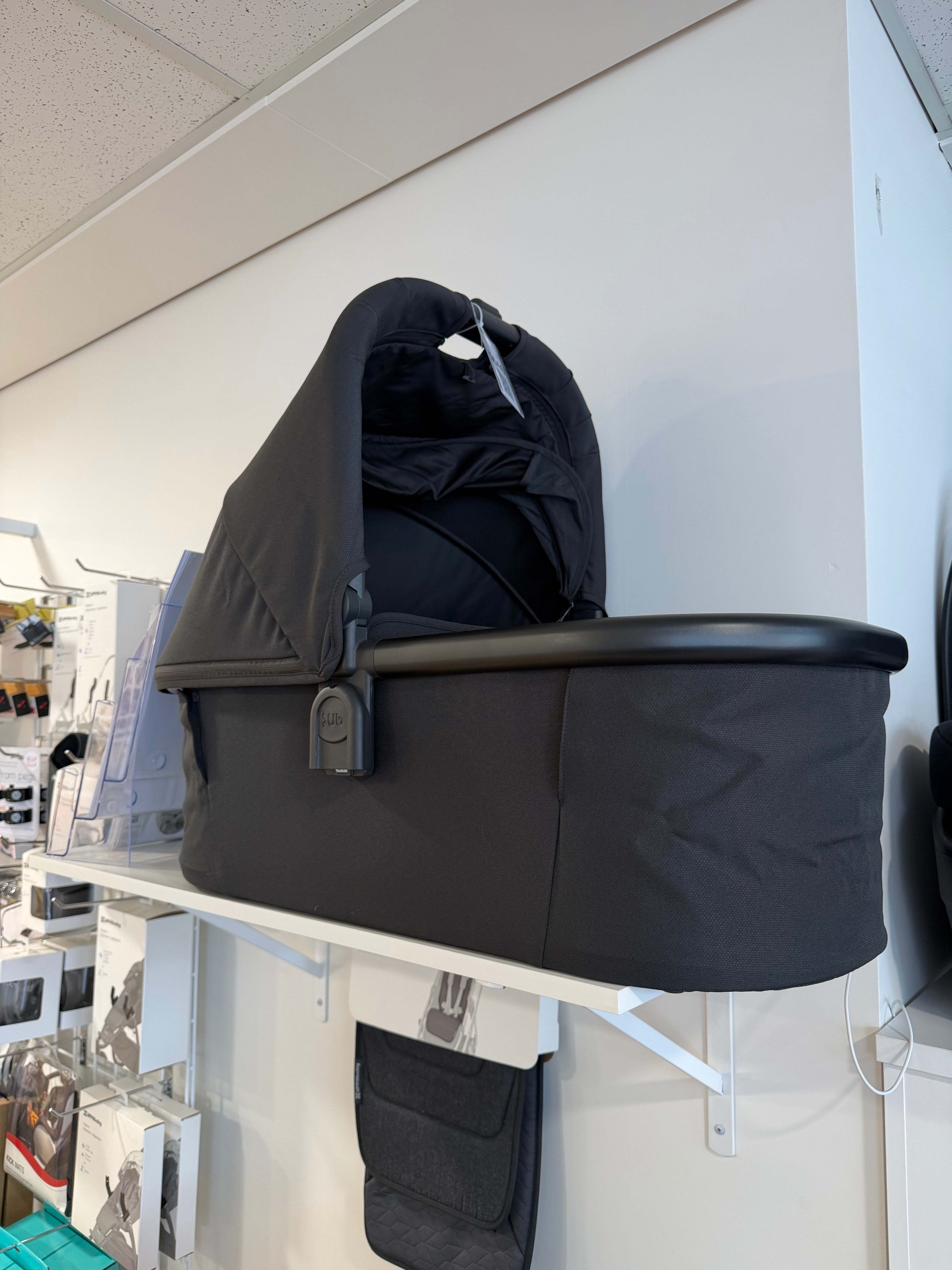 UPPAbaby VISTA V3 Stroller, Bassinet + Rumble Seat | Ex Display