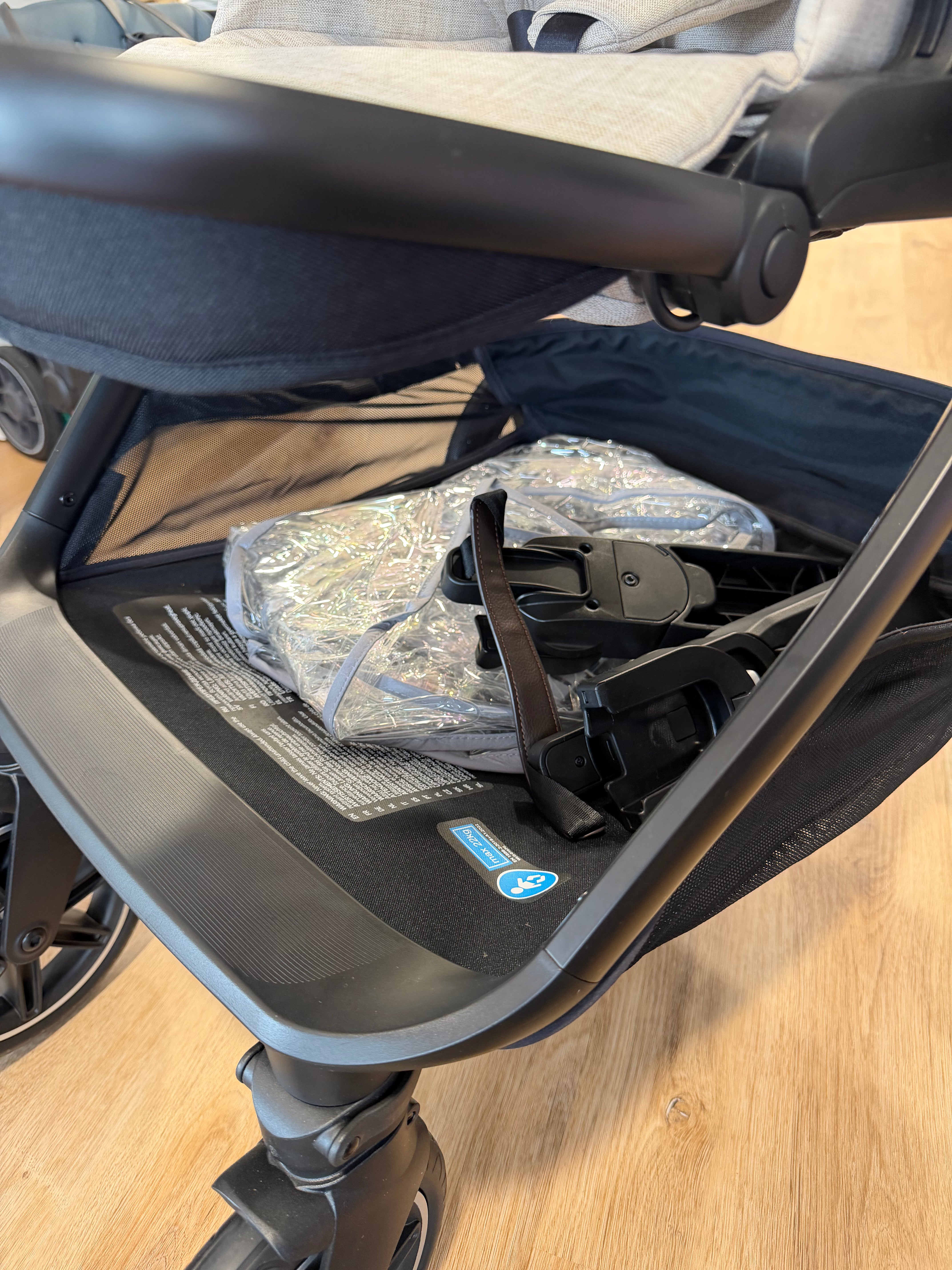 nuna triv lx biscotti