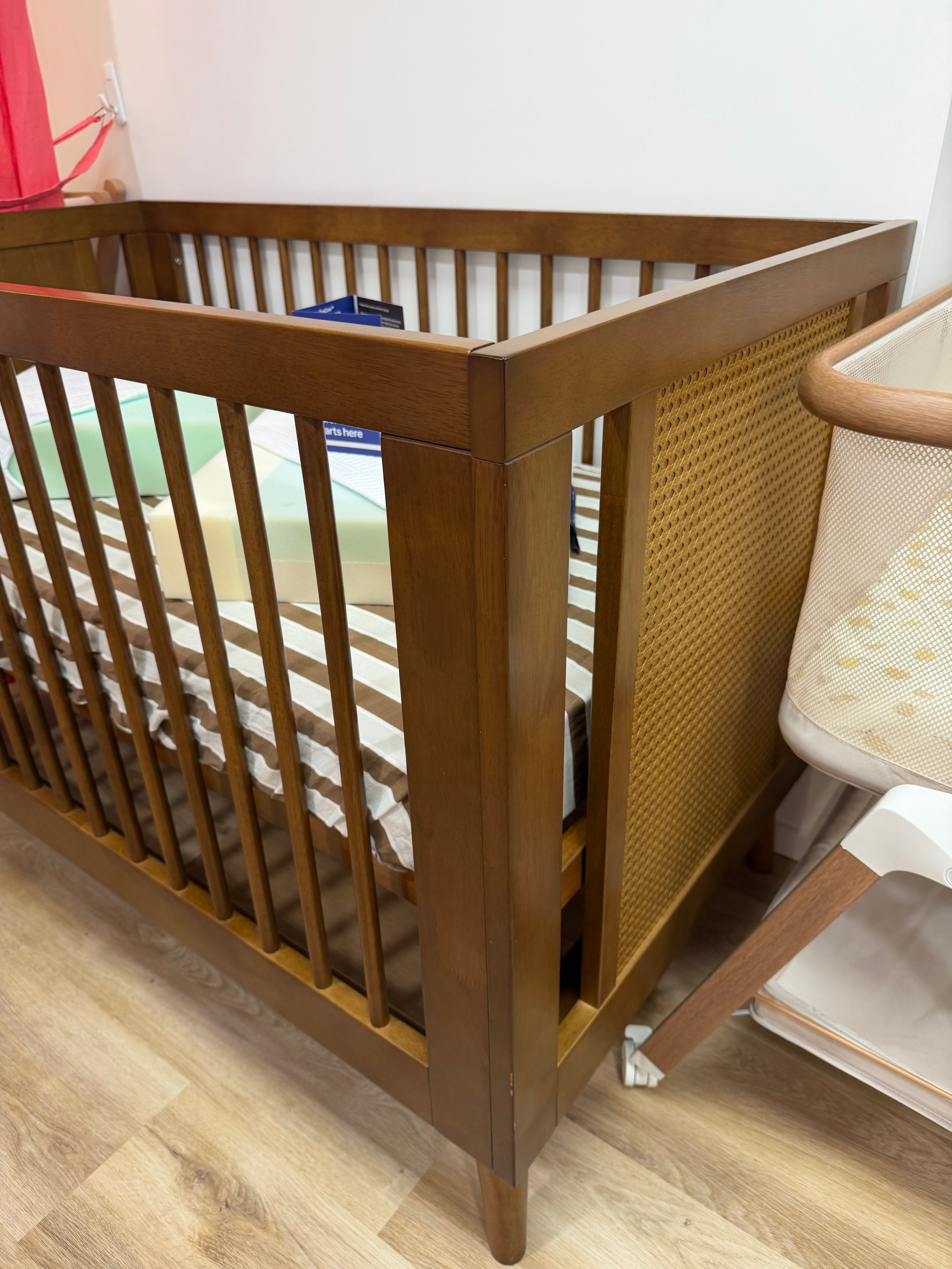 Babyrest Kaya cot teak