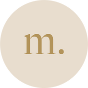 Mom Store logo