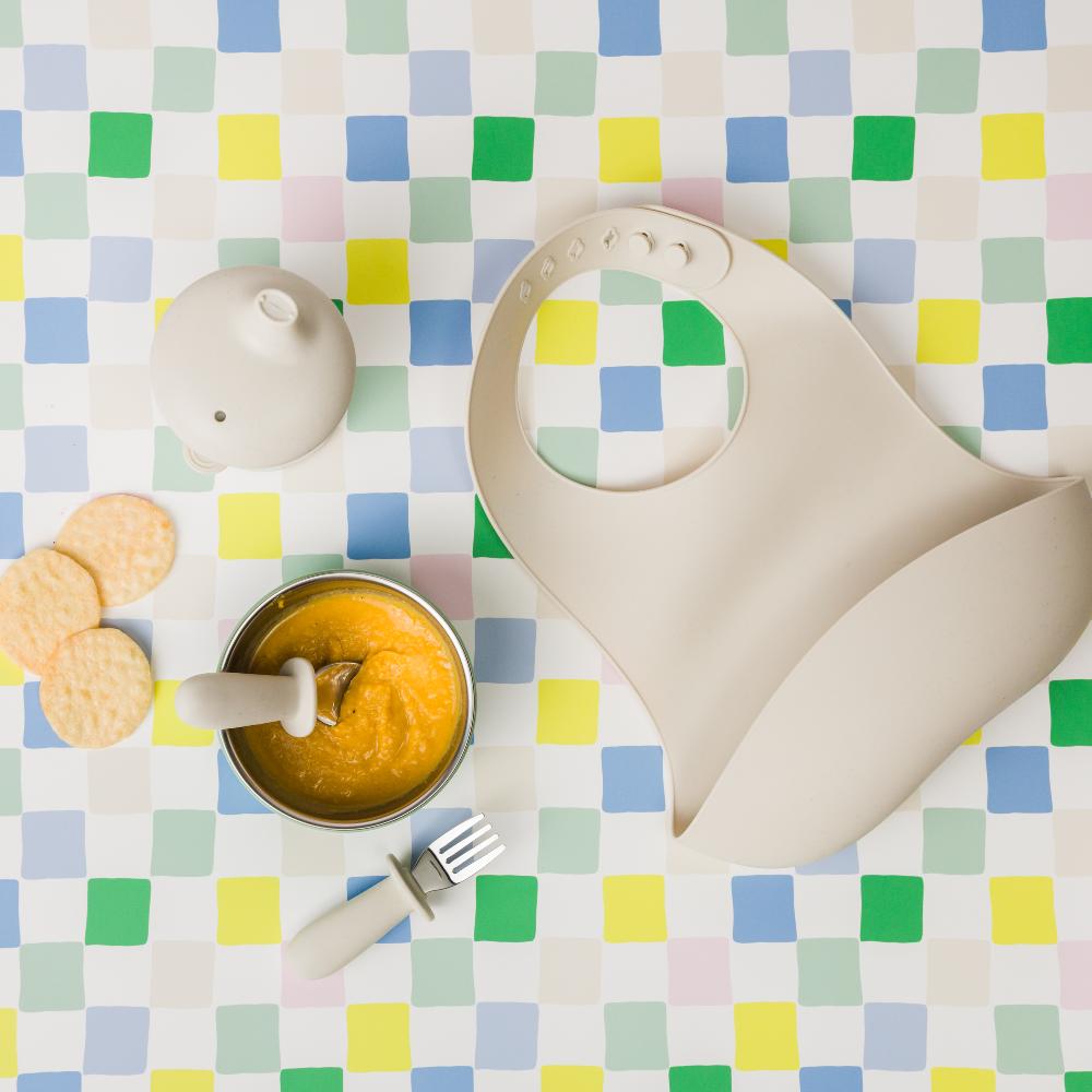 nestling dinnerware in oat