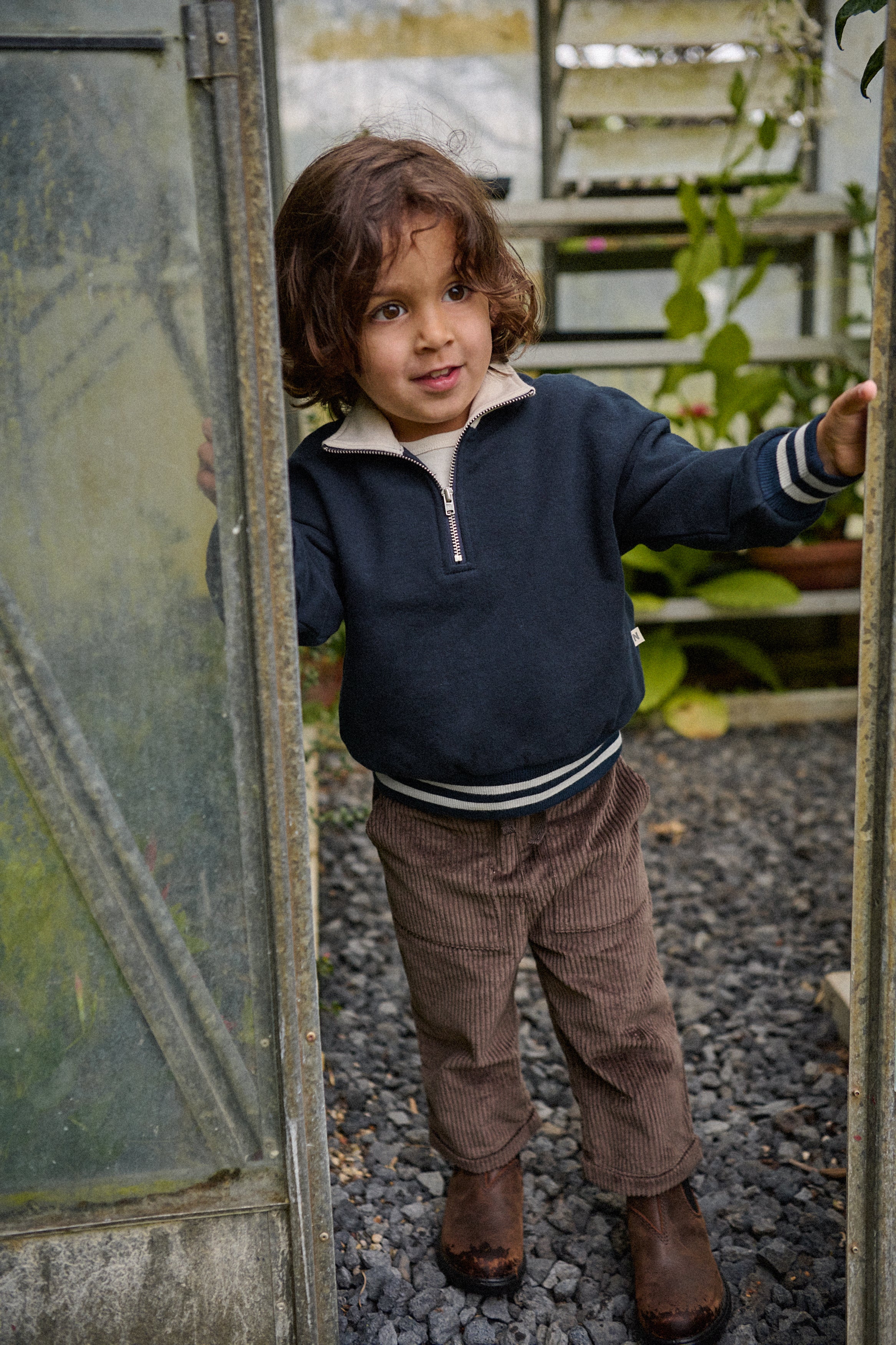 navy camper sweatshirt