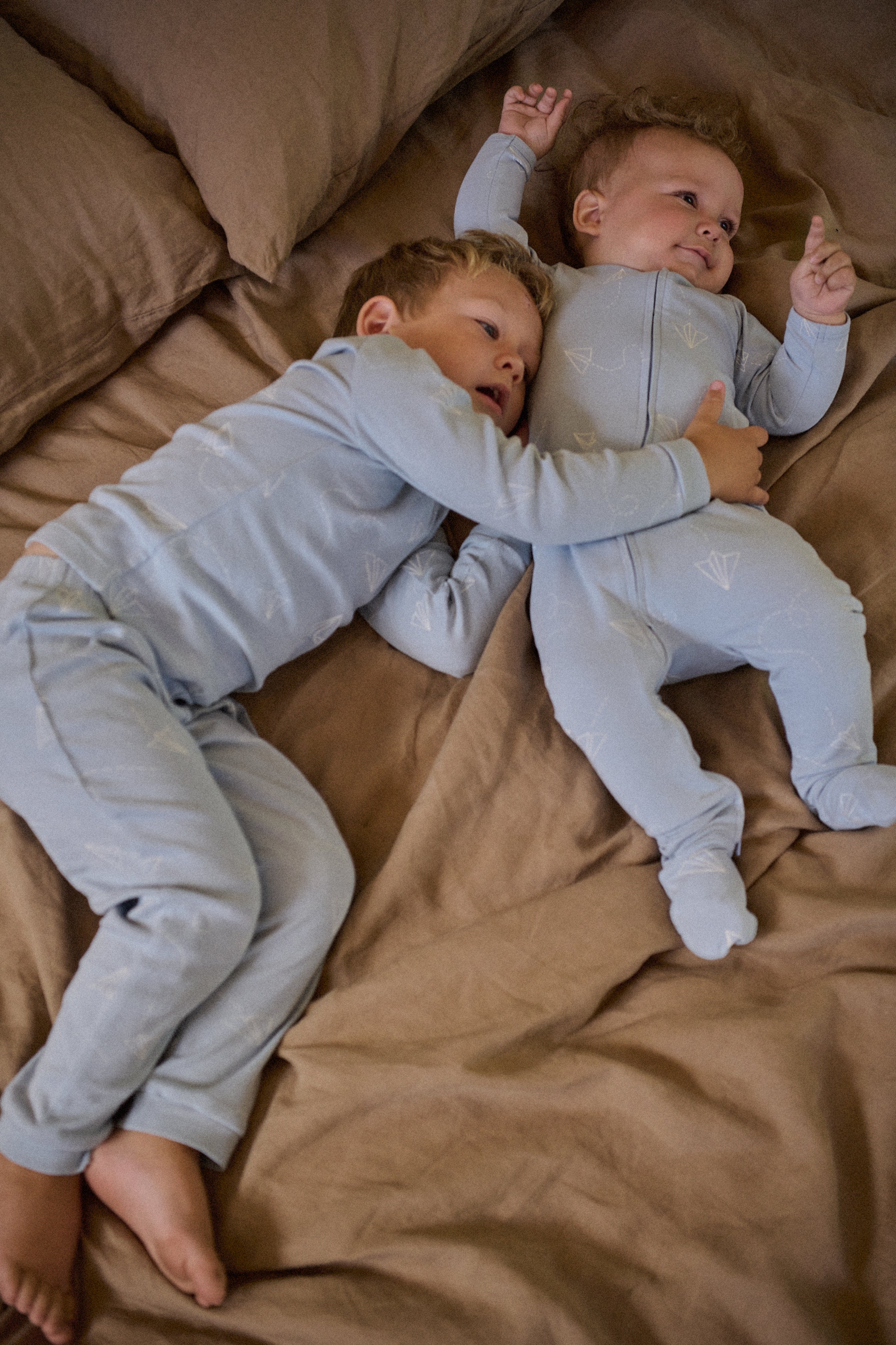 nature baby dreamlands paper plane