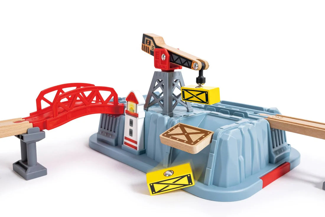 Hape Harbour Bucket Builder Set