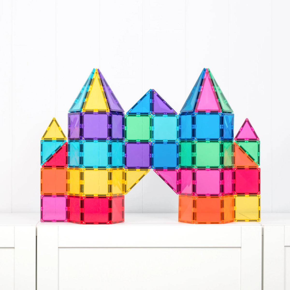 Connetix Bright magnetic tile castle build