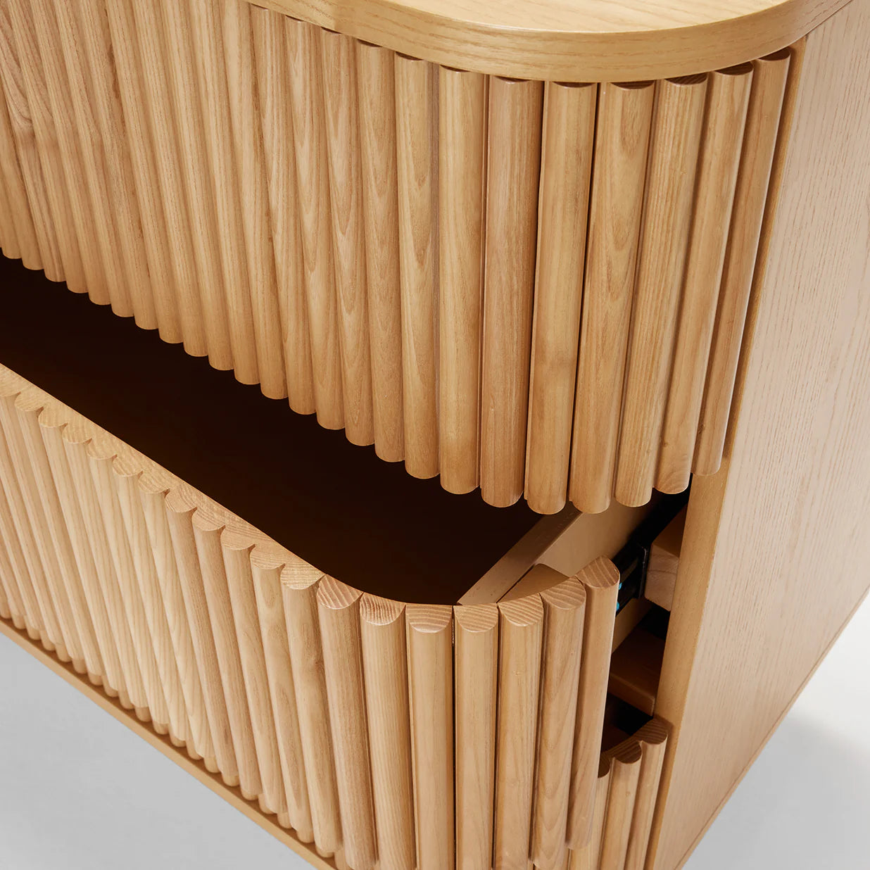 Babyrest Juno Chest