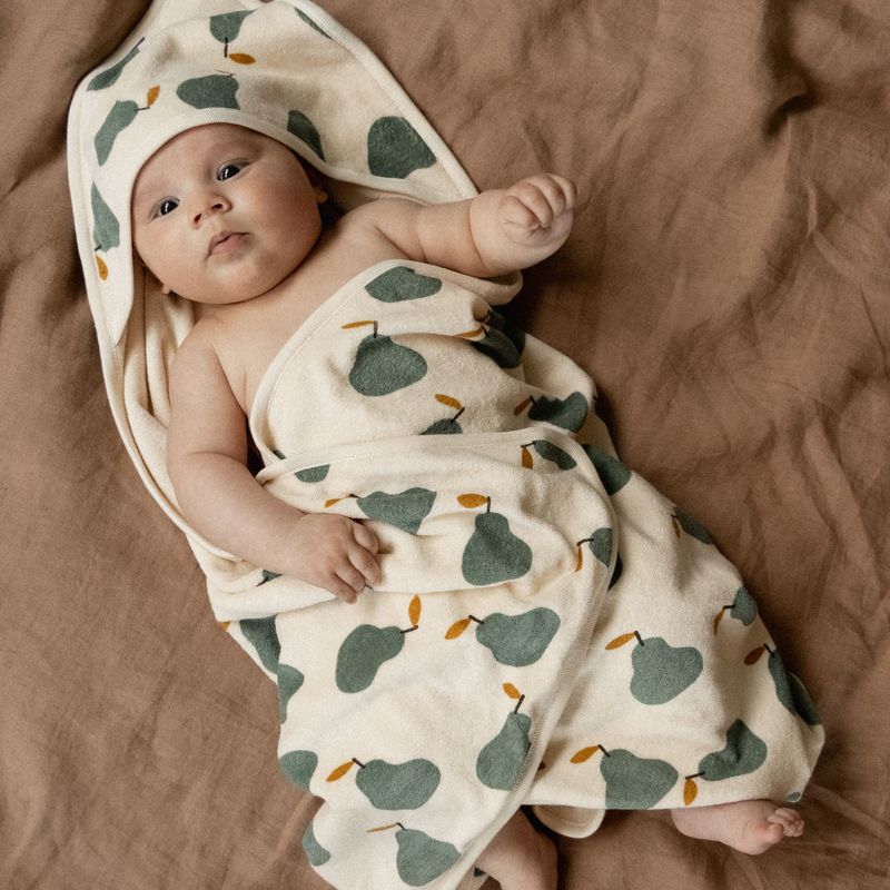 nature baby pear print hooded towel