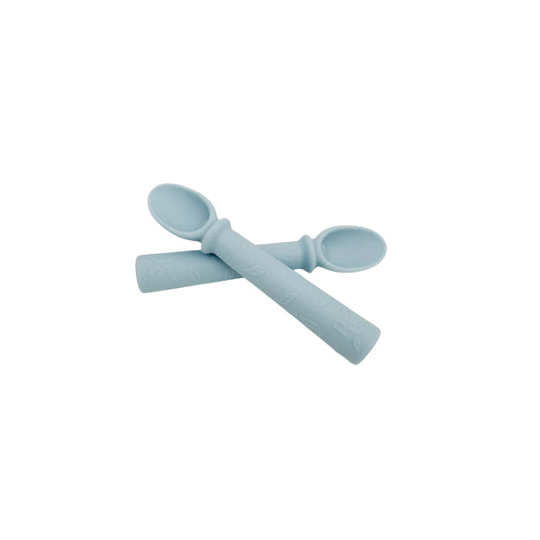 Petite eats spoons breeze
