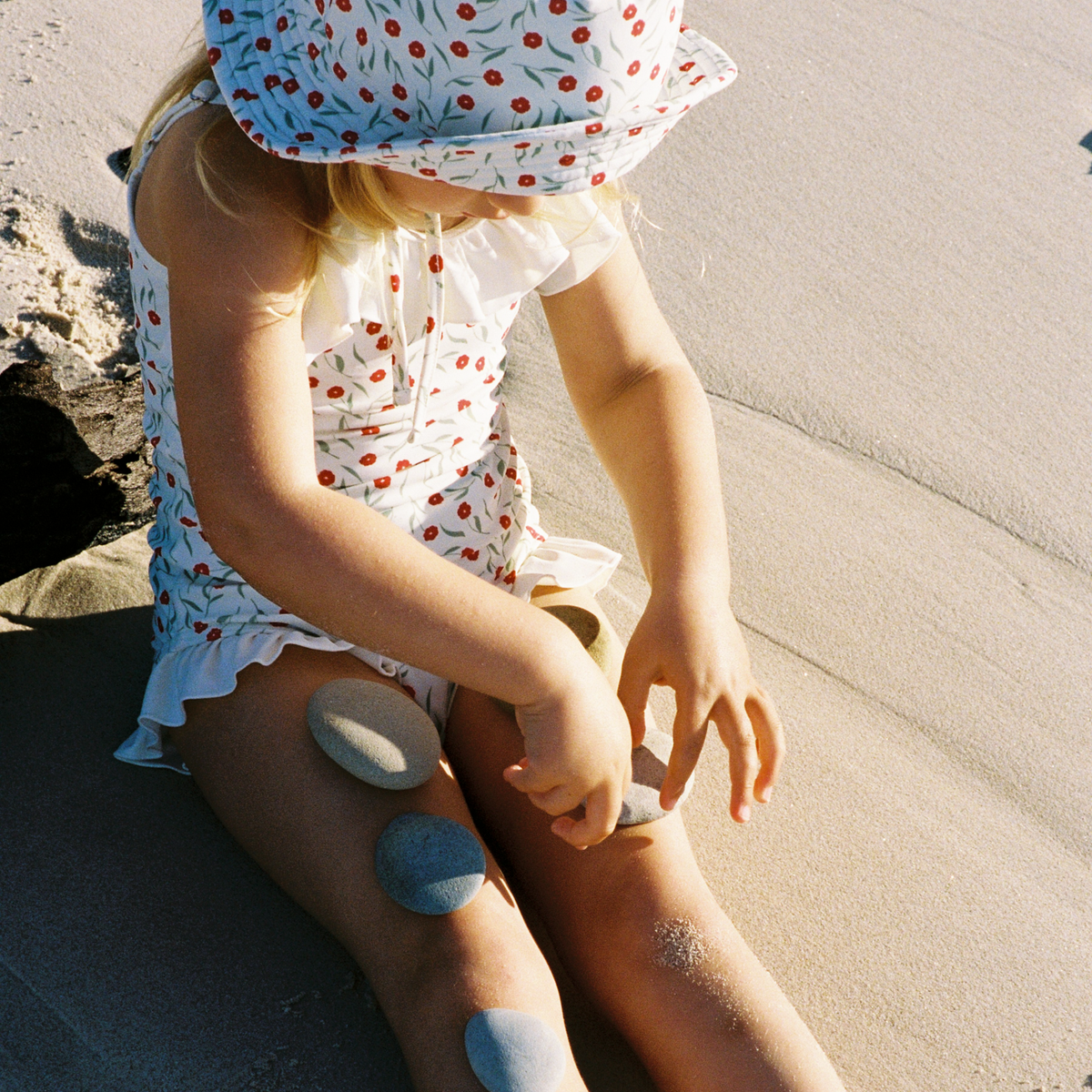 Splash Sunhat in Joiette Print worn at the beach