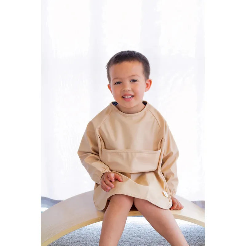 zazi sleeved bib with catch all